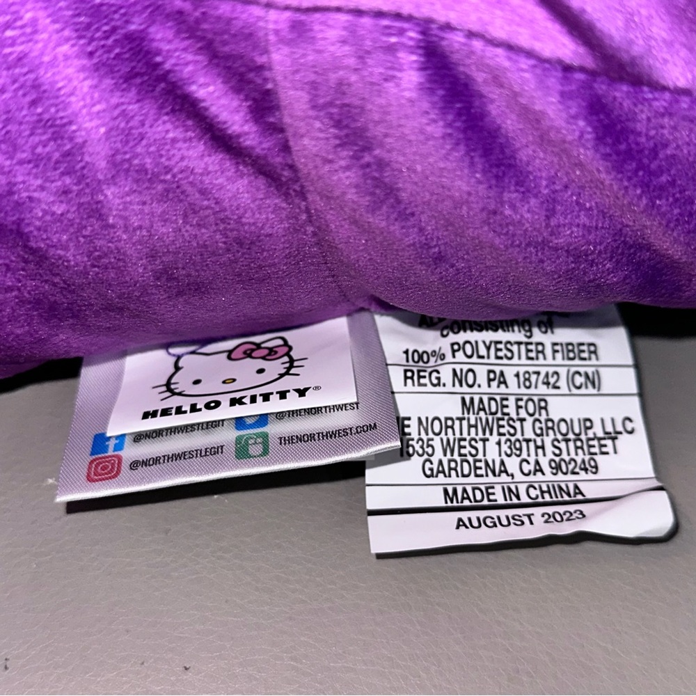 Hello Kitty Travel Cloud Pillow Large Plush - Picture 4 of 5